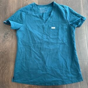 Women’s Figs Short Sleeve V-Neck Shirt in Teal